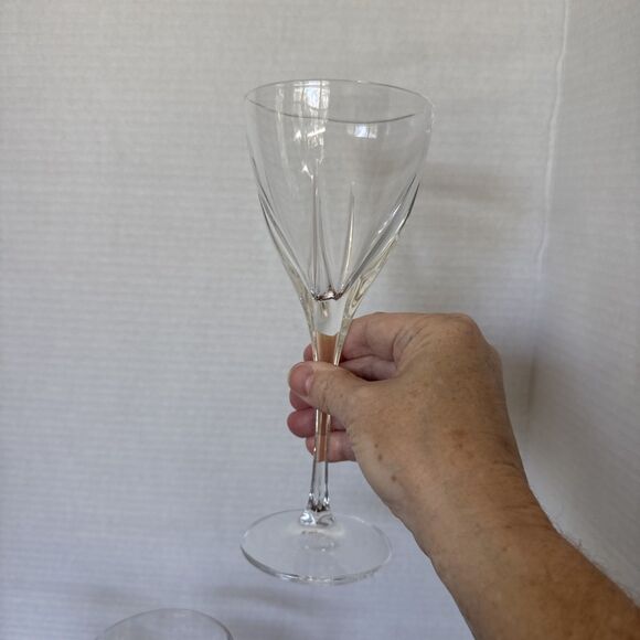 Set Of 3 Crystal Wine Glasses Modern Lines - Picture 3 of 7